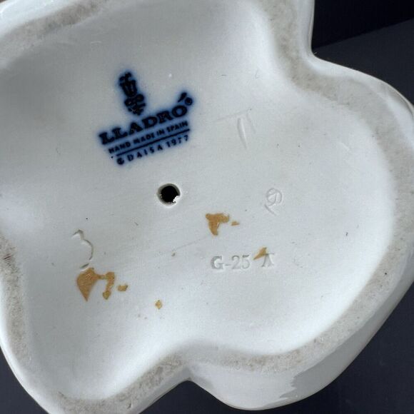 Lladro Girl with Lamb 4505 Porcelain Figurine 1970 Retired 10.5 in - Picture 9 of 9